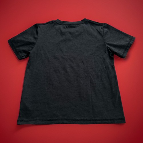 Kids Adidas T-shirt Breathable Polyester Charcoal Gray w/Red Camouflage Logo Sz6 - Picture 3 of 4