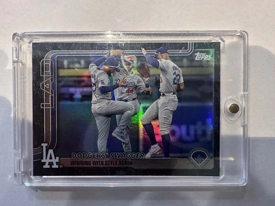 2025 Topps Serie 1 - Dodgers #255 - Entrenamiento de Primavera Negro Foilboard - 1/1 Foto 3 de 4