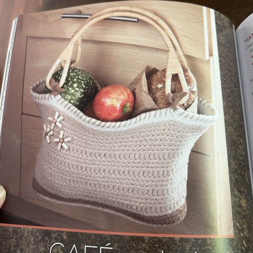 Crocheted Pursenalities 20 Felted Bag Pattern Book Handbag Tote Clutch How to - Picture 5 of 10
