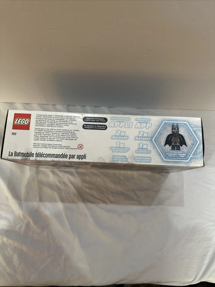 New LEGO 76112 DC Comics: Batman App-Controlled Batmobile Factory Sealed - Image 3 of 4