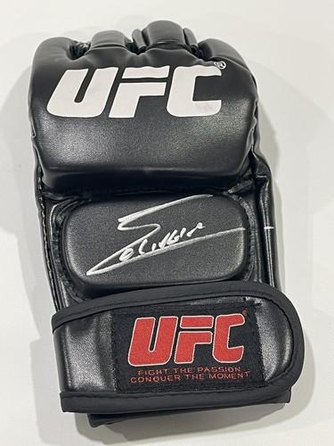 Charles Oliveira Do Bronxs Signed Autographed UFC Glove IP Beckett BAS COA b