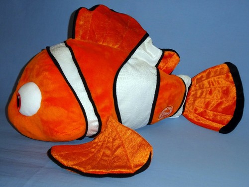 Disney Store plush Finding Nemo 17"-Destiny Shark-Bailey Whale-Hank Octopus-LOT - Picture 2 of 12