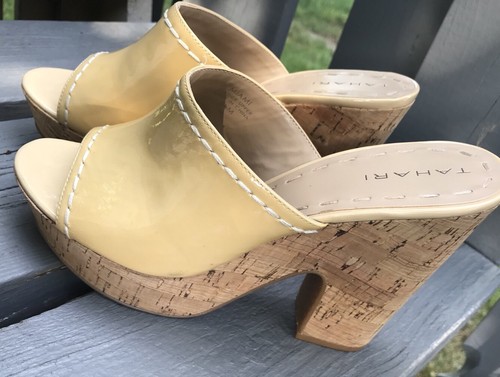 Tahari Miami Beige Tan Patent Leather Cork 8.5 M Sandals Slip On Mules Platform