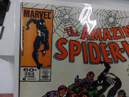 The Amazing Spider-Man #253 giugno 1984 Marvel Comics F/VF apparizione rosa - Foto 2 di 5