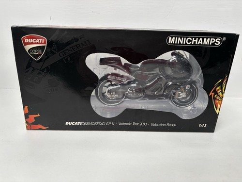 Minichamps Ducati Desmosedici GP11 Valencia Test 2010 Valentino Rossi 1:12 - Picture 3 of 12