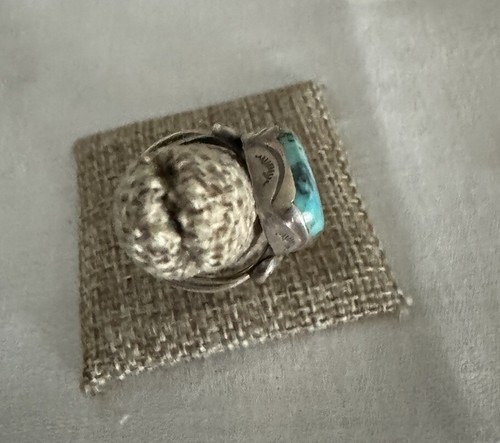 Vintage 60-70’s Sterling Silver Large Turquoise Stone Ring Black Spec Zuni - Picture 7 of 13