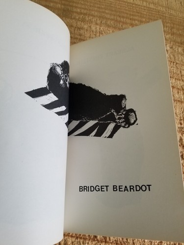 CELEBEARTIES & OTHER BEARS BY PHYLLIS DEMONG.VTG 1982 FIRST AVON PAPERBACK*THD29 - Foto 12 di 14