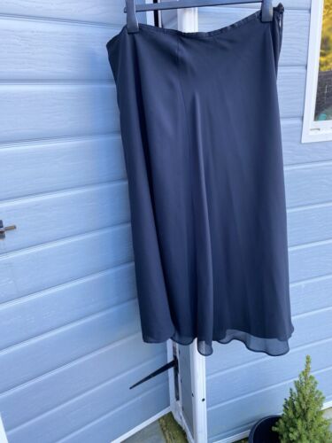 Evan’s Essence Size 24 Black Chiffon Style Longer Length Lined Skirt - Picture 4 of 6