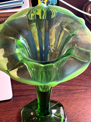 Vintage Green Opalescent Glass Jack in the Pulpit Vase Wheel Cut Deco - Picture 3 of 4
