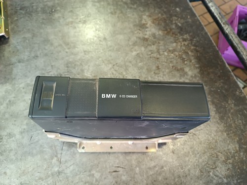 Original BMW 5er E39 3er E46 6-Fach CD-Wechsler Changer 6512 8361584