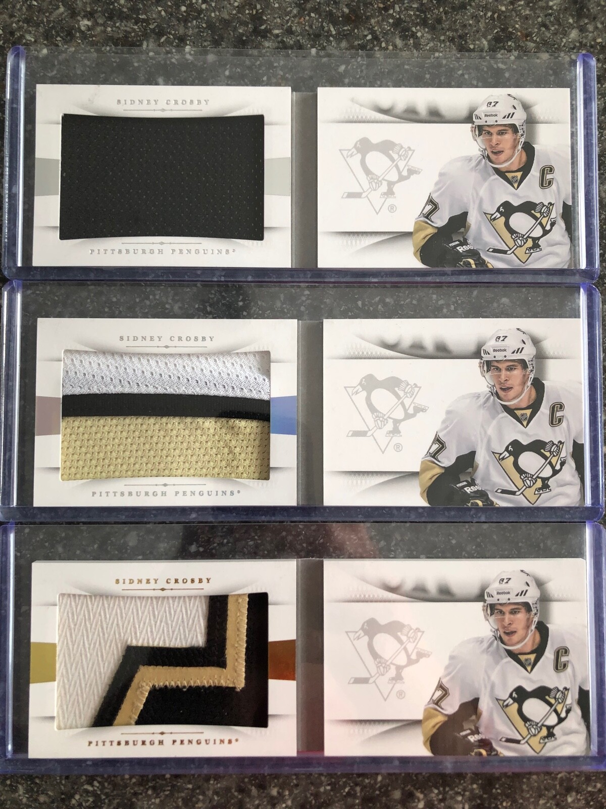 2013-14 NATIONAL TREASURES SIDNEY CROSBY JUMBO BOOKLET PATCH 3/10 22/25 58/99