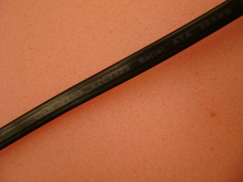 2 Stück - Lian Feng AWM E209329 E208931 26AWG Serial ATA 18" SATA Datenkabel - Bild 5 von 5
