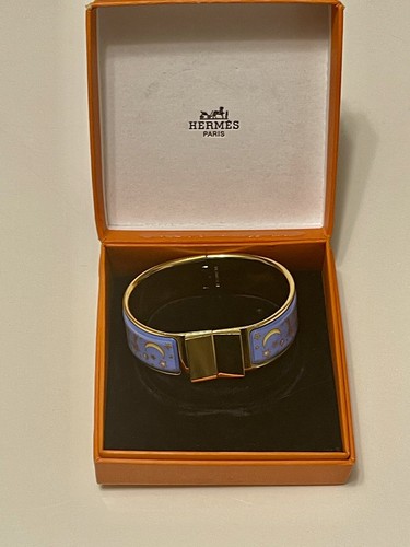 Limited Edition HERMES Bangle Bracelet, Gold & Multicolor "Moon & Star" Enamel - Picture 6 of 9