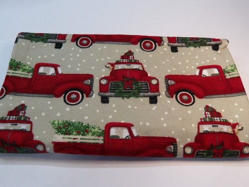Super Snuggle Flannel Fabric - Christmas Red Truck - 1 Yard - C-600-G - Picture 5 of 7