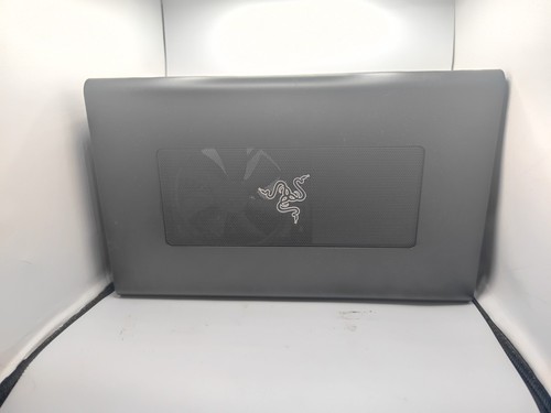 Razer Core X Thunderbolt 3 External Graphics Enclosure - Black - liquid damage - Afbeelding 2 van 5