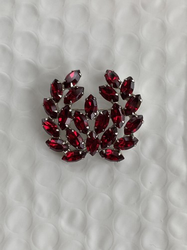 B David Red Stone Brooch - Picture 2 of 14