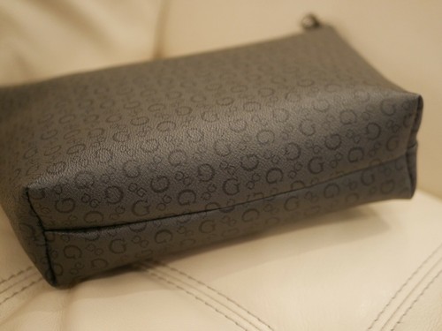 NEWWT WOMEN'S GUESS BLACK COAL BAG LARGE COSMETIC JUNCTION TRAVEL MAKE UP CASE - Picture 7 of 12