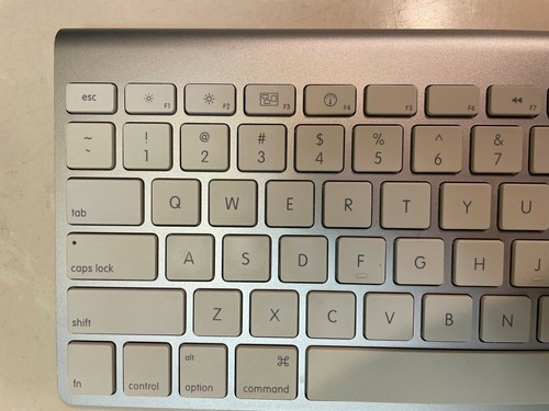 Apple Wireless Keyboard A1255 - Picture 3 of 10