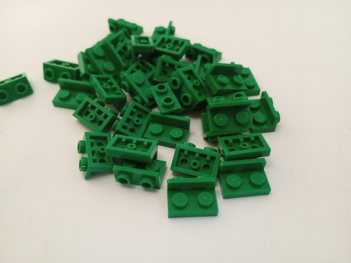 Lego Bracket 1x2 1x2 Inverted Green 35 Pieces #234 - Picture 2 of 3