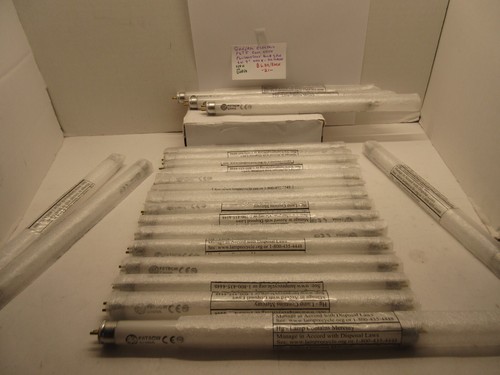 GENERAL ELECTRIC F6T5 COOL WHITE FLOURESCENT 2-PIN BULB, 6W, 300 LUMENS, NEW - 第 1/2 張圖片