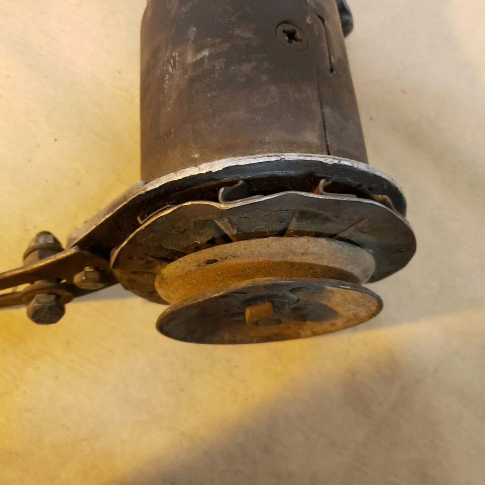 Оригинальный генератор MG MGB Midget Austin Healey Lucas 22715K C40 датированный 1973 годом изготовитель оборудования - Изображение 3 из 4