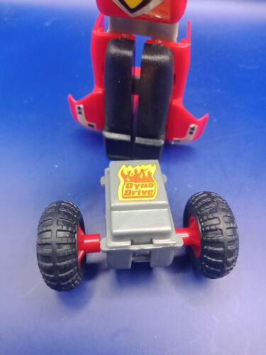Vintage 1980s Mc Toy Dynabot 3 Wheeler Motorized Robot Action Figure Toy JM24 - Picture 8 of 12
