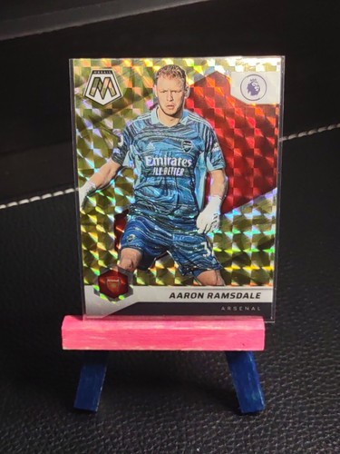 2021-22 Panini Mosaic EPL #68 Aaron Ramsdale Reactive Gold Prizm Arsenal - Foto 1 di 3