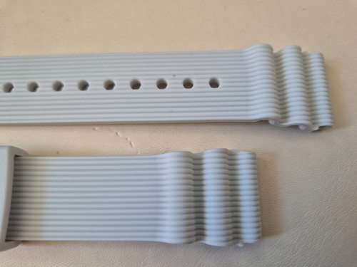New Seiko Prospex White Rubber 22mm Strap - Ref. No R03A011J0 - Fits V157-0DE0 - Picture 5 of 9