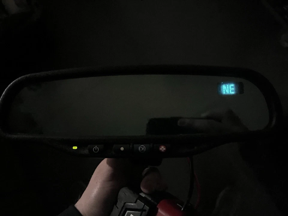 ✅ 02-09 ESPEJO RETROVISOR TRAILBLAZER ENVIY ONSTAR CON BRÚJULA 16 PINES OEM Foto 2 de 4