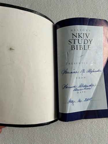 Nelson's NKJV Study Bible (Black, Bonded Leather, Nelson 2845N) 1997 Accept - Imagen 6 de 8