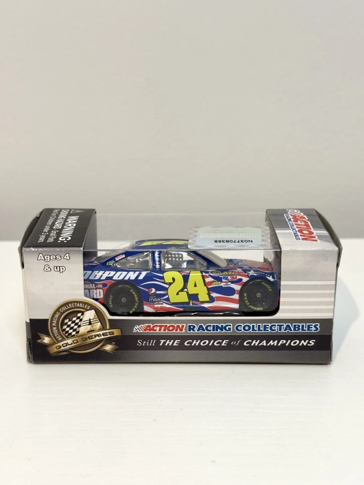 2010 Jeff Gordon #24 DuPont/Honoring Our Soldiers 1/64 Scale COT NASCAR Diecast - Image 2 of 3