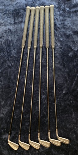 PING I 230 Blue Dot IRONS 5-PW RH AWT 2.0 Black Stiff Shafts  Pre-Owned - Picture 1 of 9