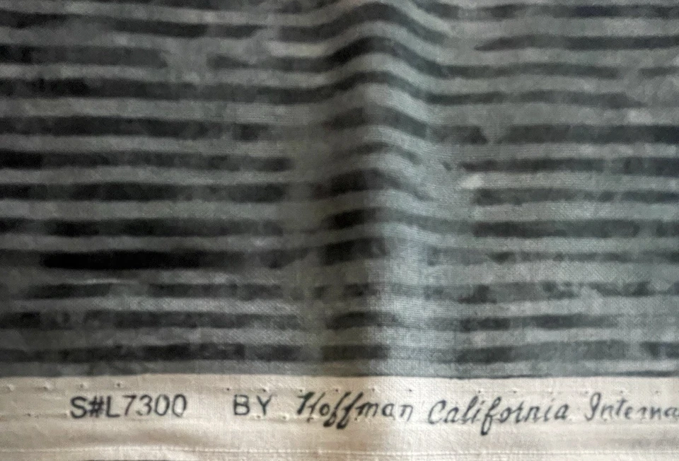 Serigrafía de tela Hoffman California Inti negra y gris verde tira 1 yarda x 42 Foto 4 de 4