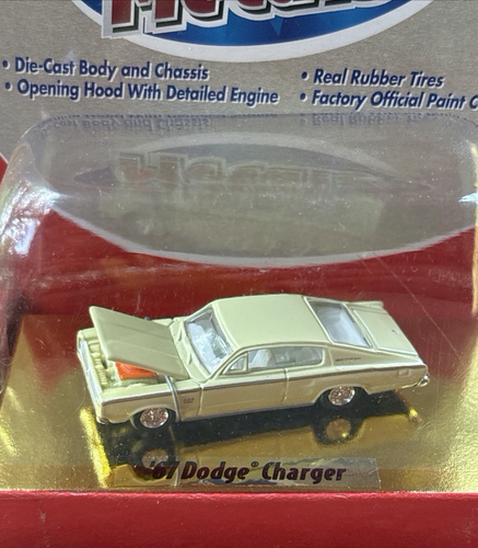 RTR=HO=1/87 CMW 1957 Dodge Charger-YELLOW AUTO/BUILT CAR MINI METALS/LAYOUT - Picture 2 of 7