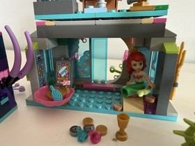 LEGO Disney: Ariel and the Magical Spell (41145) The Little Mermaid Retired set