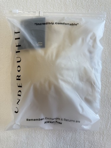 4 Stück Neu mit Etikett Underoutfit LG Komfort BH schöne Spitze verstellbare Träger - Bild 9 von 14