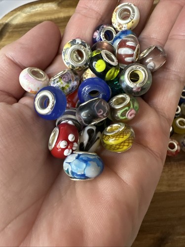 Glass And Beads Mix Of Over 100 - Picture 2 of 7