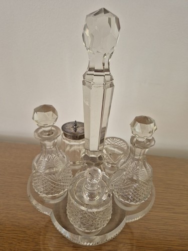 Vintage Crystal five piece cruet condiment set with glass mirror tray & spoon. - 第 5/20 張圖片