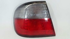 B655590J00 RÜCKLEUCHTE AUßEN LINKS / B655590J00 / B655590J00 / 49018 FÜR NISSAN