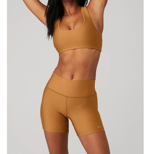 Alo Yoga Airlift Energy Shorts 5" + Airlift Advantage Racerback BH Toffee Small - Bild 2 von 20
