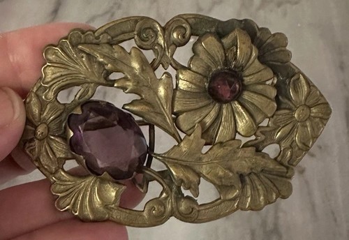 Vtg Art Nouveau Sash Pin Brooch Purple Glass Ornate Botanic Flowers Leaves Large - Picture 2 of 11