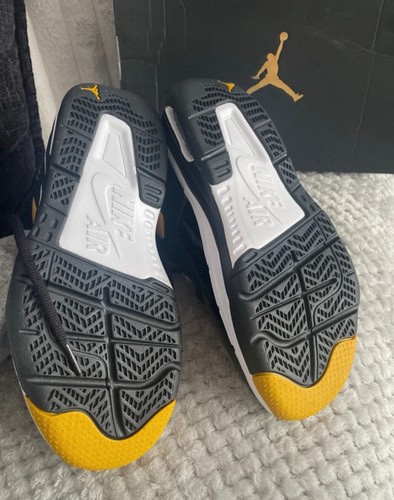 Nike Air Jordan Stay Loyal 3 Black And Gold Trainers, Size 6UK New In Box - Picture 4 of 5