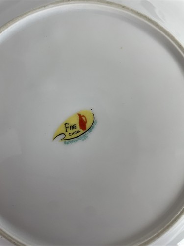 Porcelain Plate - Picture 7 of 7