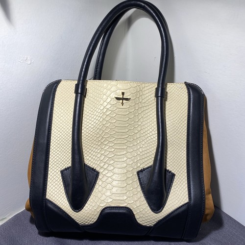 Pour la victoire handbags hotsell