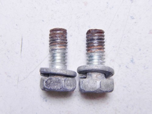 82 YAMAHA IT250 LEFT/RIGHT SEAT SADDLE BRACKET MOUNTING BOLTS - Picture 2 of 3