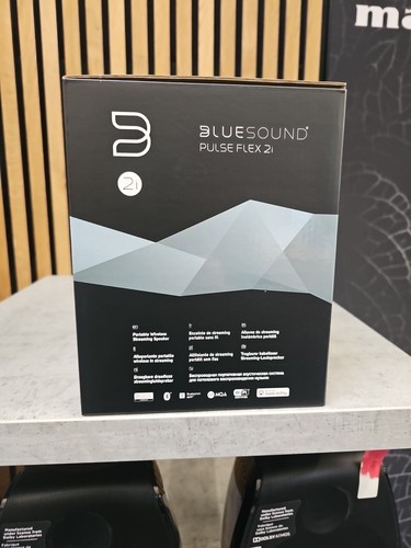 Bluesound Pulse Flex 2I Tragbarer Kabelloser Streaming-Lautsprecher - Schwarz - Bild 2 von 2