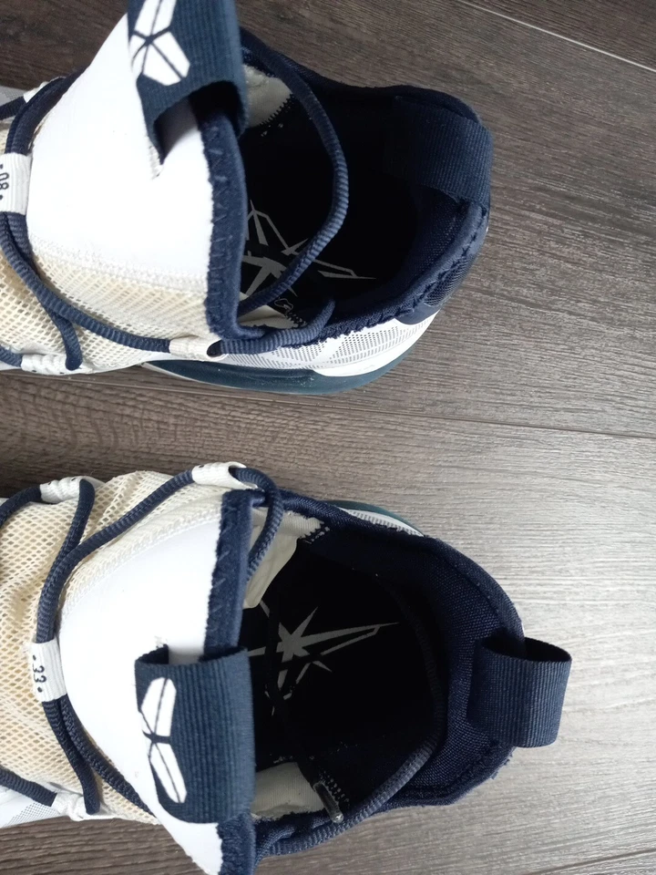 Size 17 - Nike Kobe A.D. TB White Collegiate Navy - Image 3 of 4