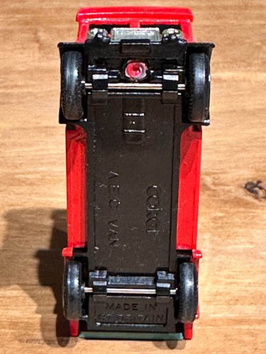 Cameo Collection From Corgi Drummer Dyes Delivery Van (1992) New in Box - Picture 5 of 7