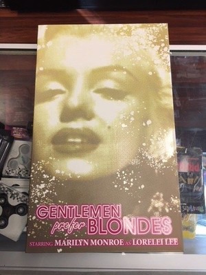 1/6 Marilyn Monroe “Lorelei Lee” Gold Dress SA0016 Star Ace EMPTY