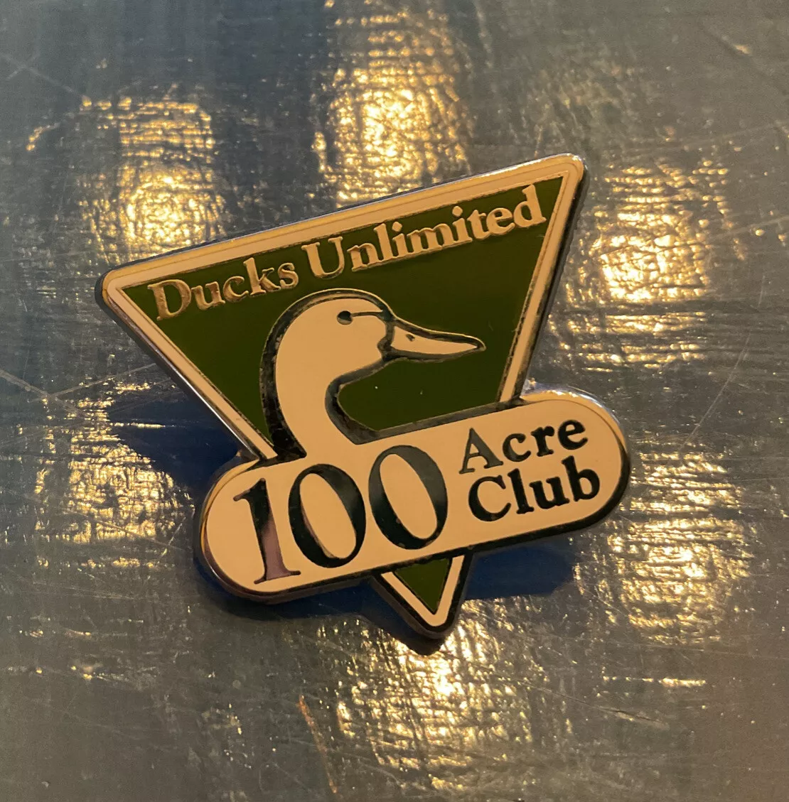 Ducks Unlimited 100 Acre Club Enamel Lapel Pin DU